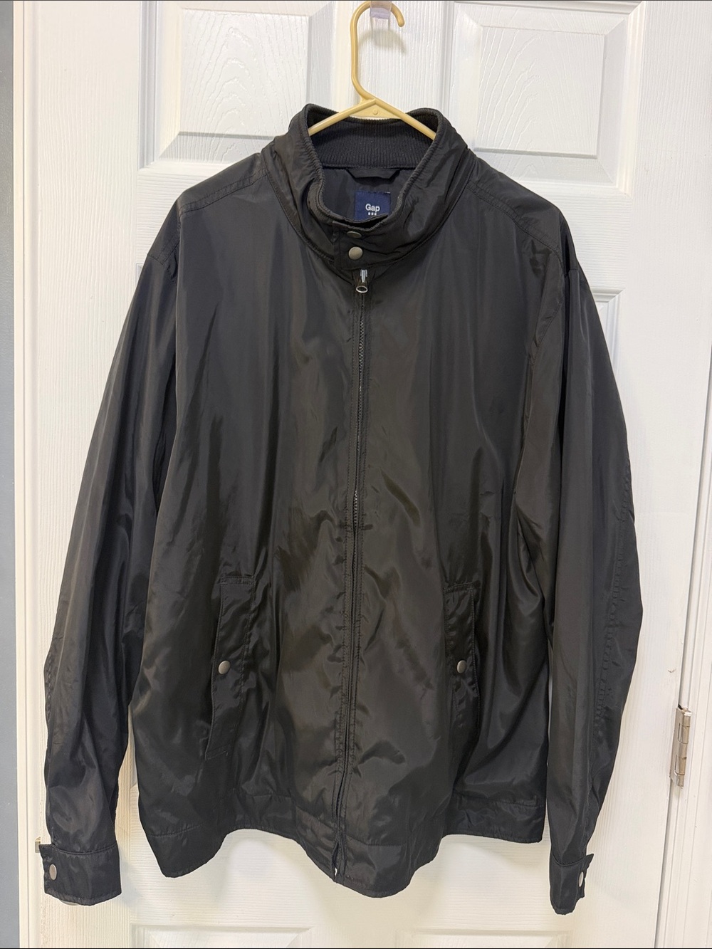GAP Men's Black Windbreaker Jacket